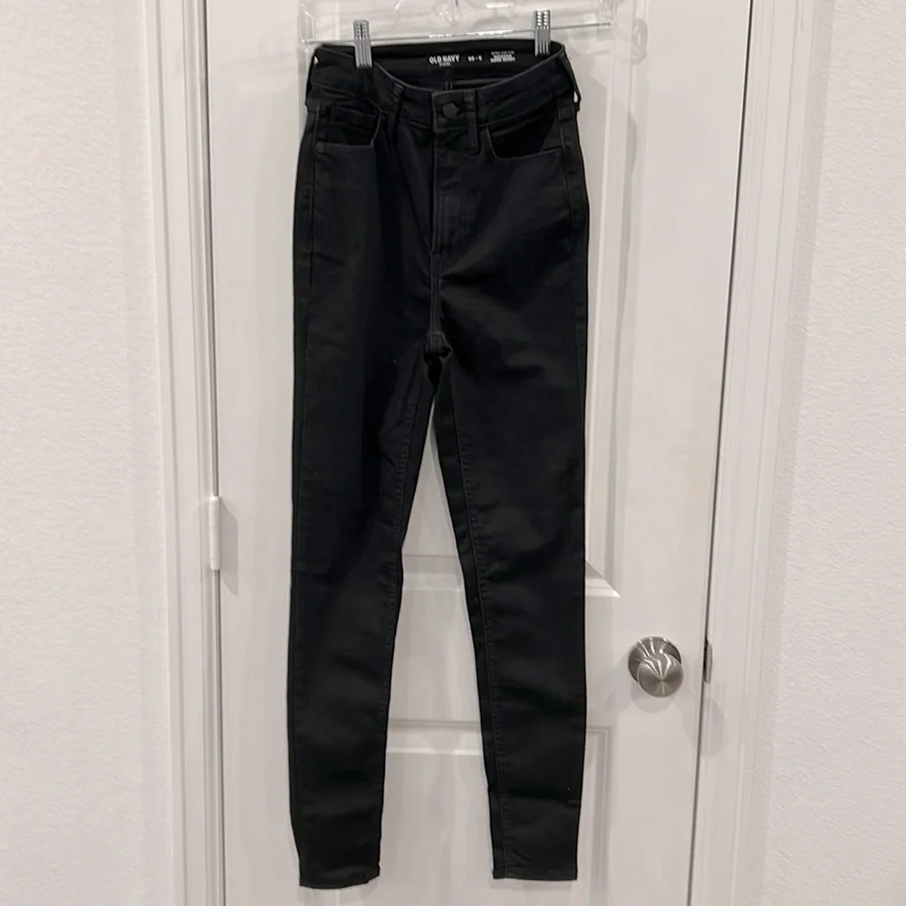 ❤️ 5/$20 NWOT Women’s Old Navy Extra High-Rise Rockstar Super Skinny Size 00-0 - Picture 1 of 6